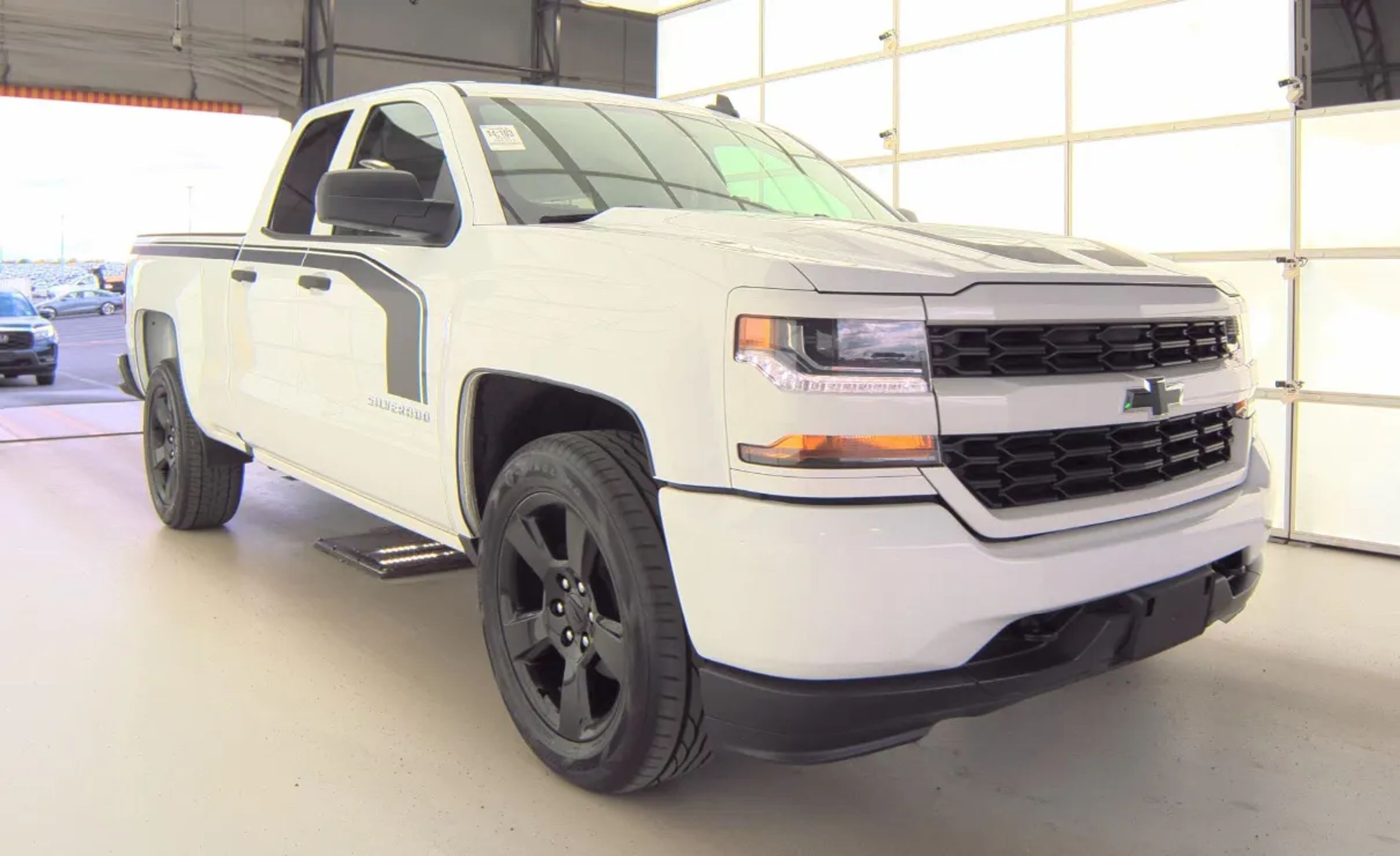 chevrolet silverado 1500 2018 1GCRCPEH4JZ119561 image chevrolet silverado 1500 2018 1GCRCPEH4JZ119561 image